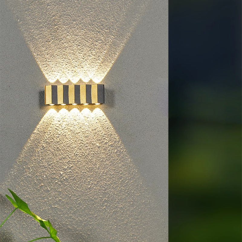 Modern Simplicity Waterproof Aluminum Rectangular Curved Up and Down LED Wall Lamp For Outdoor Patio | Brehn