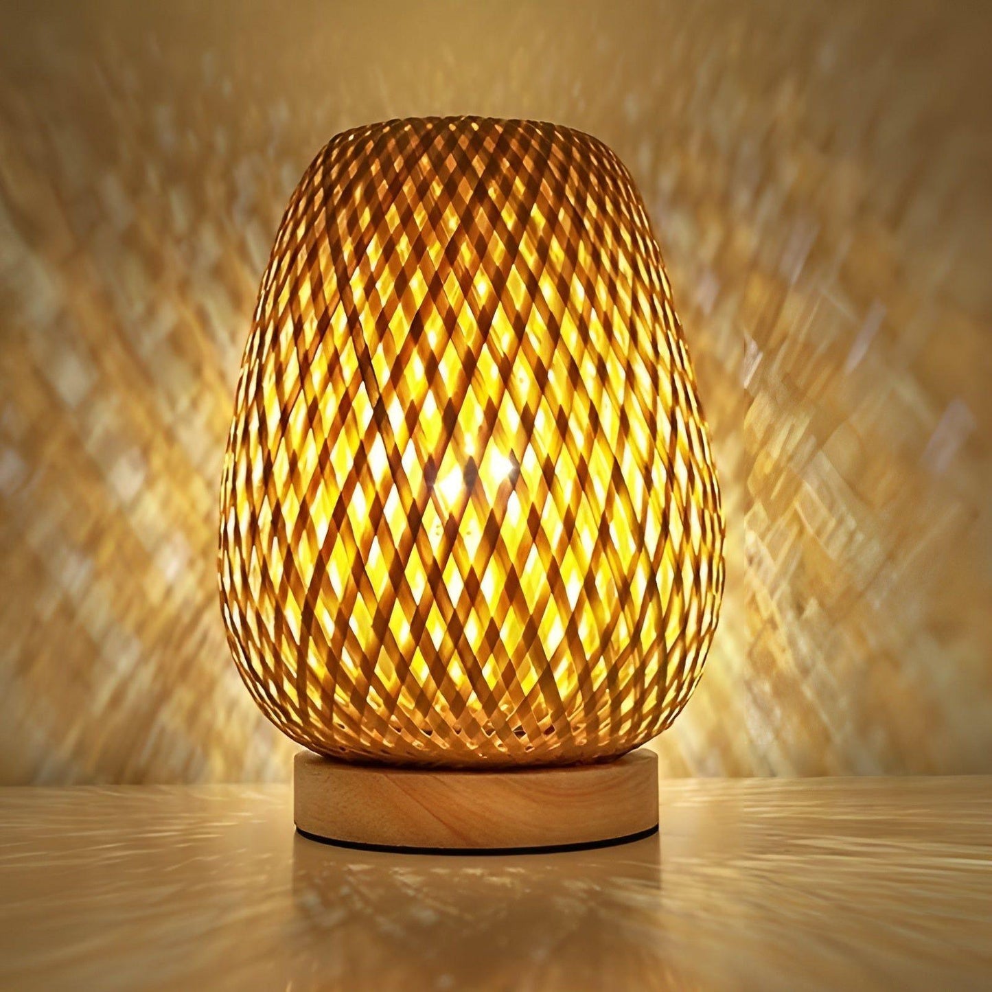 Skanto | Aura Lamp - Bamboo USB-Powered Table Lamp for the Bedroom