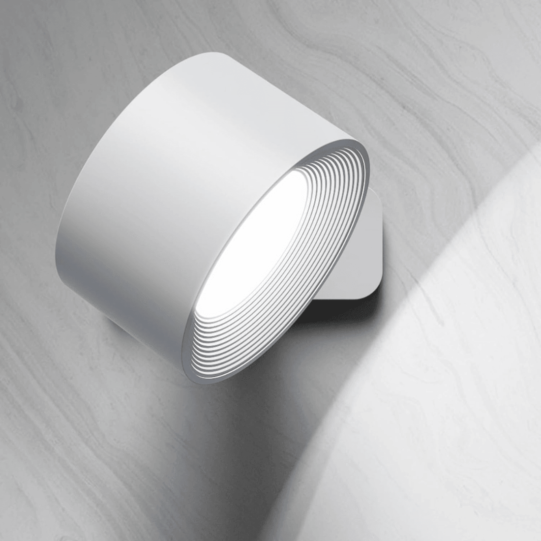 Wireless Wall Lamp – 360° Adjustable and Rechargeable LED Lighting (USB)