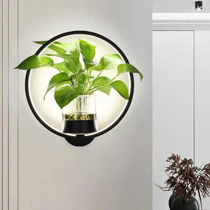 Frendorf | Botanical Wall Light with Plant | Stylish Wall Lighting