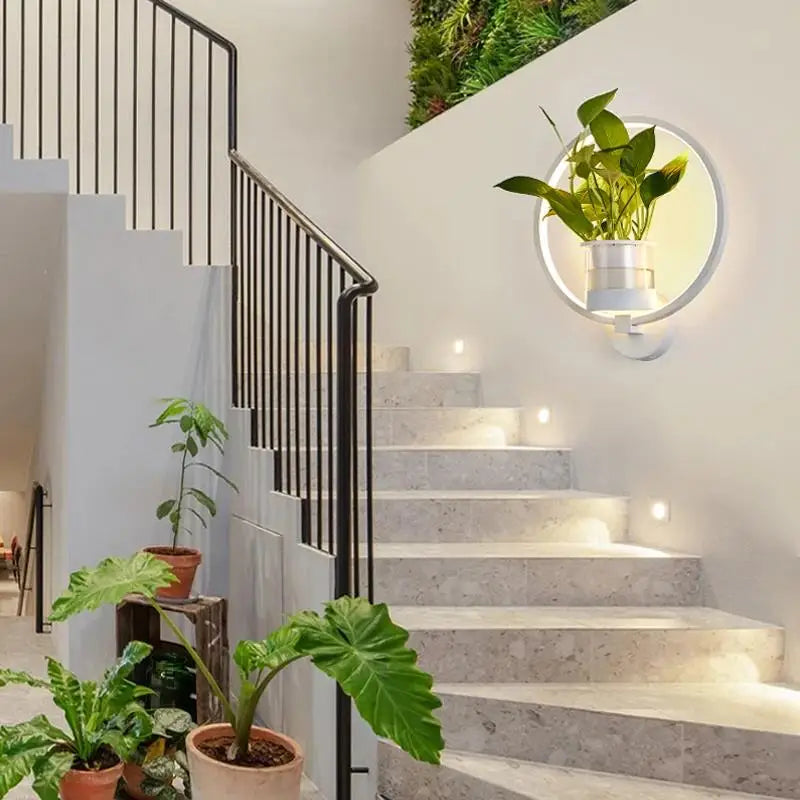 Frendorf | Botanical Wall Light with Plant | Stylish Wall Lighting