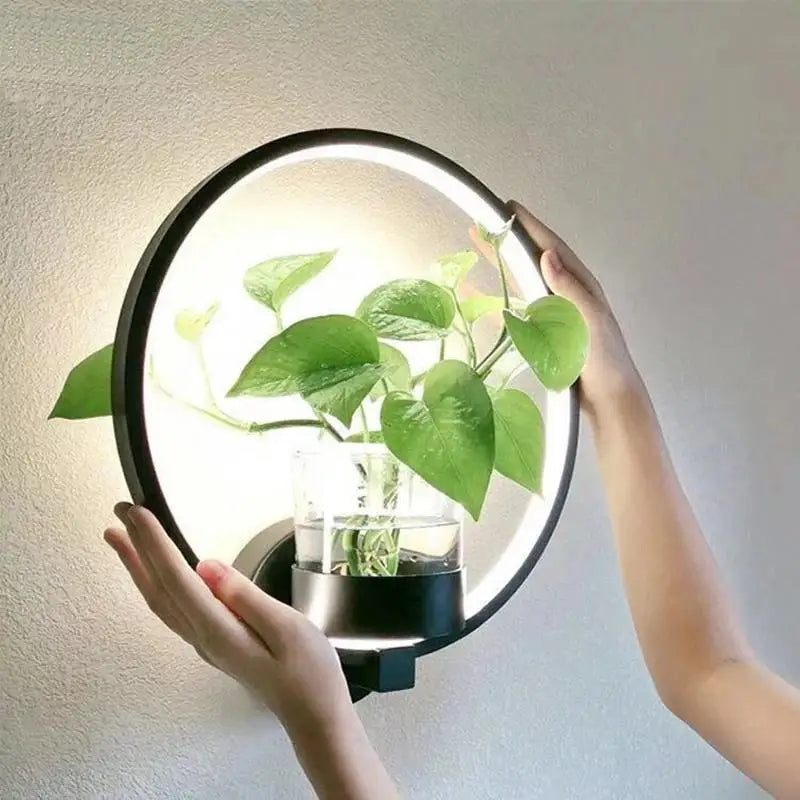 Frendorf | Botanical Wall Light with Plant | Stylish Wall Lighting