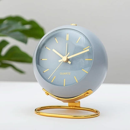 Skanto | Retro Analog Alarm Clock with Silent Movement