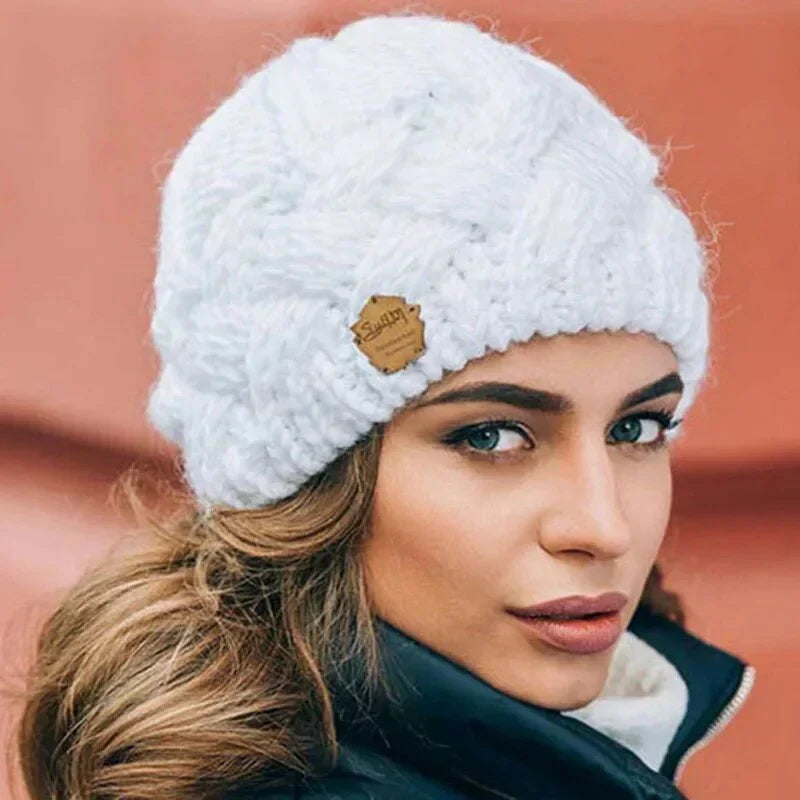 Soft, knitted winter hat for women and men