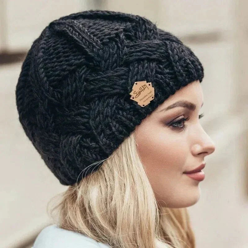 Soft, knitted winter hat for women and men