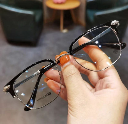 Ultralight reading glasses with blue light filter