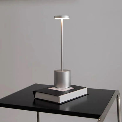Skanto | Classic Wireless Lamp - Touch Sensor LED Desk Lamp with 3 Adjustable Color Temperatures