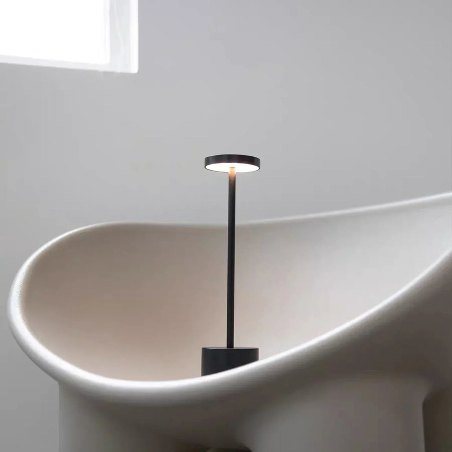 Skanto | Classic Wireless Lamp - Touch Sensor LED Desk Lamp with 3 Adjustable Color Temperatures