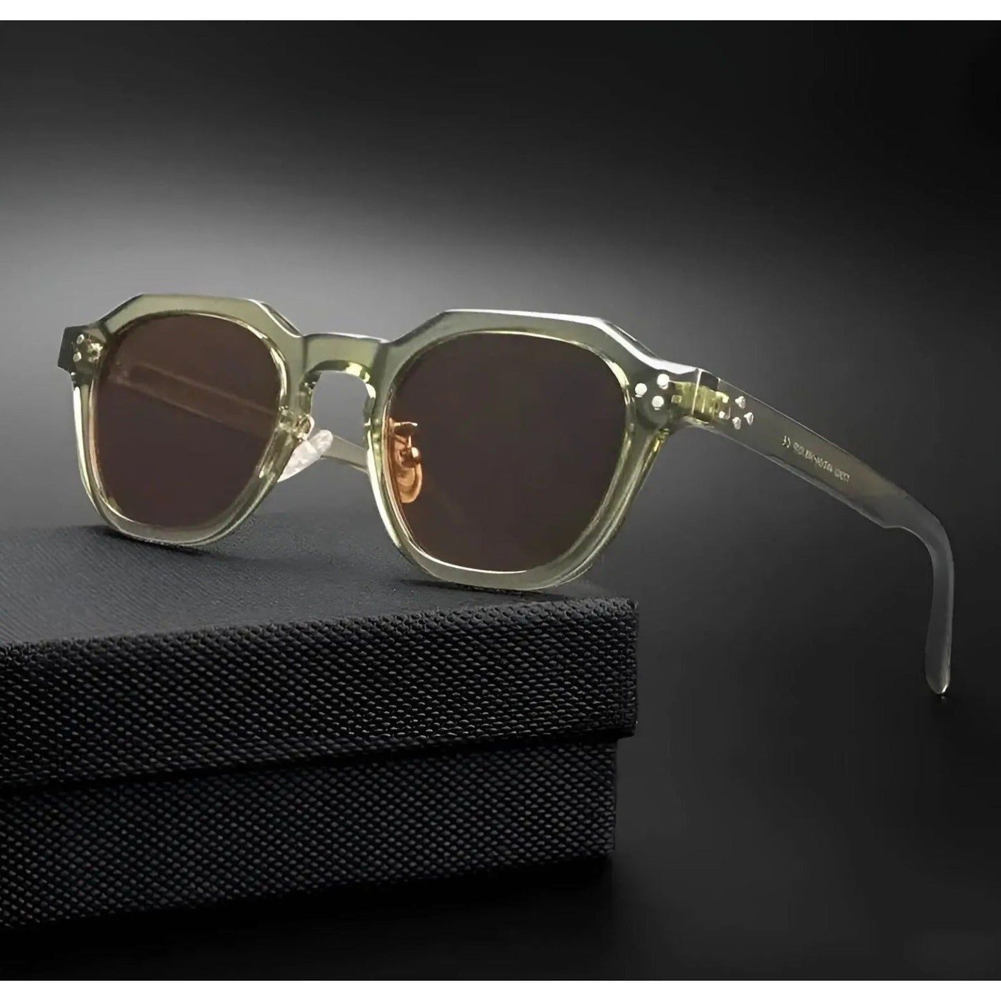 ClassicBeach UV Sunglasses - Trendy Retro Beach Sunglasses | Karnz