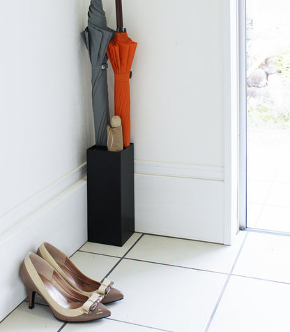 Skanto | RainGuard Compact Umbrella Stand Made of Steel | Modern Design | Space-Saving | Integrated Drip Tray