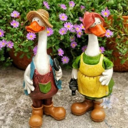 Skanto | Hand-Painted Duck Couple Garden Ornaments – Elegant Resin Duck Statues for Outdoor and Indoor Decor