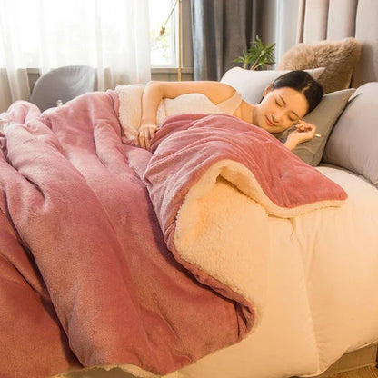 Kalsten | CozyNest Reversible Wool Blanket – Flannel & Cashmere Warm Blanket for Winter