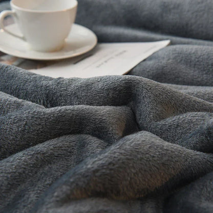 BowLift | CozyNest Reversible Wool Blanket – Flannel & Cashmere Warm Blanket for Winter