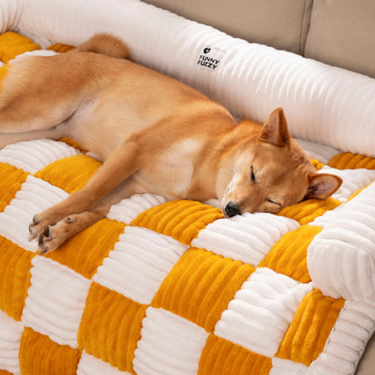 Skanto | Cream Checkered Cozy Dog Mat Furniture Protector Cover
