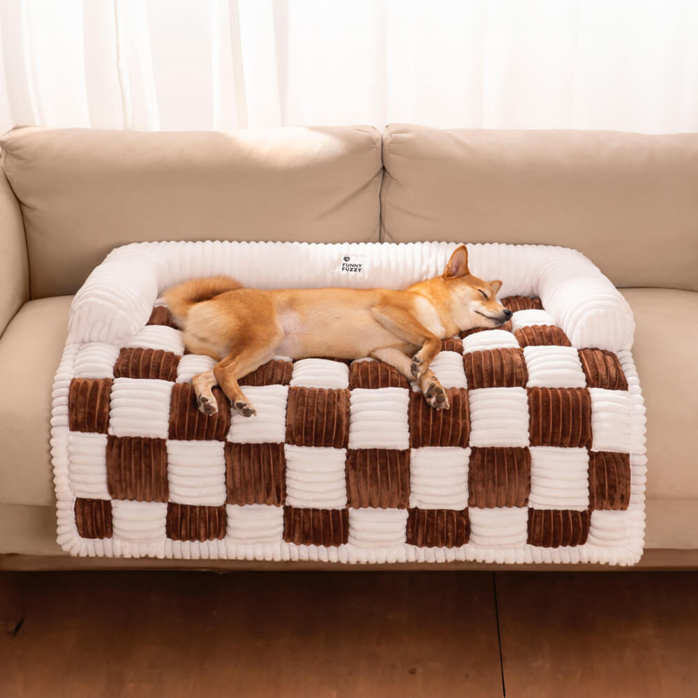Skanto | Cream Checkered Cozy Dog Mat Furniture Protector Cover