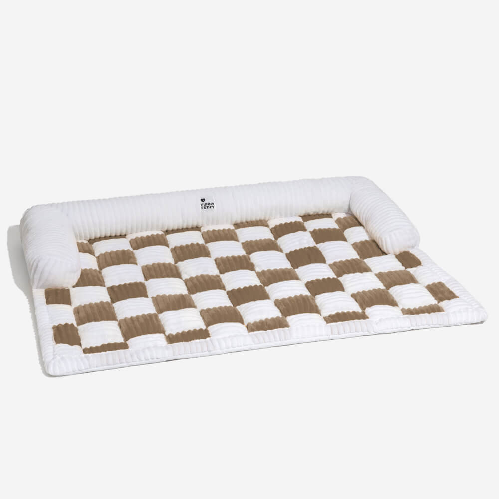 Skanto | Cream Checkered Cozy Dog Mat Furniture Protector Cover