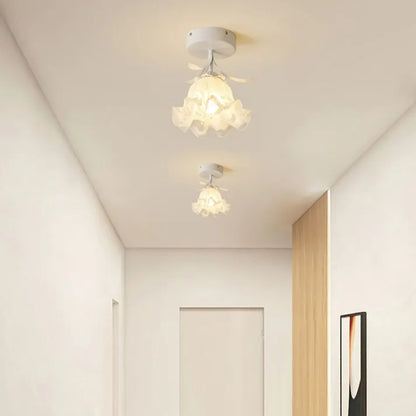 BowLift | Mini Flower Ceiling Light - Luxurious Mini Pendant Light for Timeless Atmosphere
