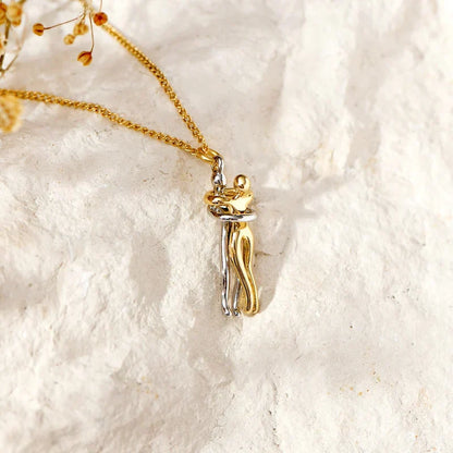 Skanto | Bonding Hug Necklace
