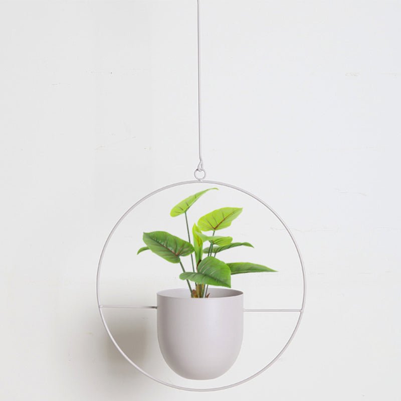 Skanto | DecoBloom Hanging Planter – Elegant Indoor and Outdoor Metal Planter with Chain