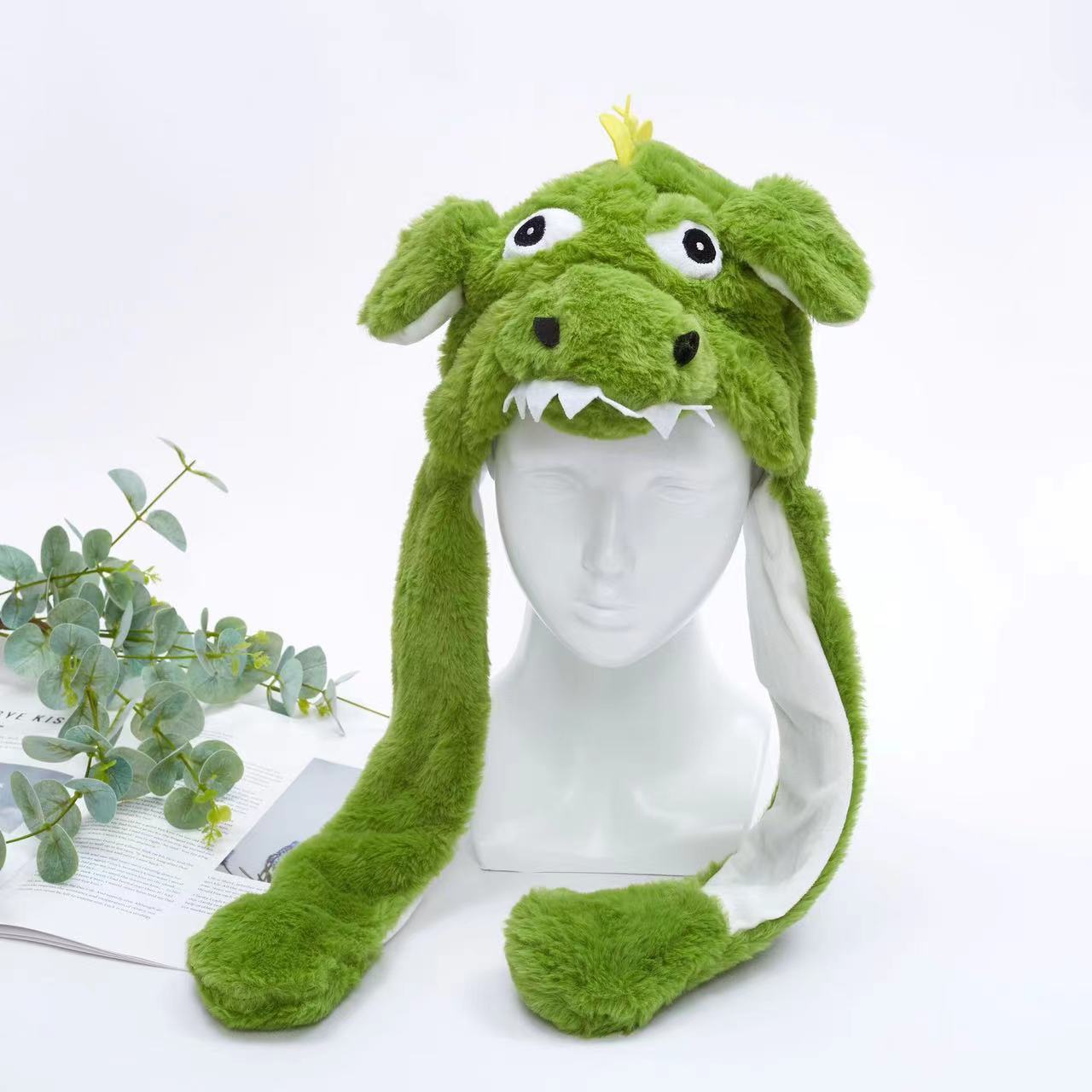 Cute hat with moving ears Skanto