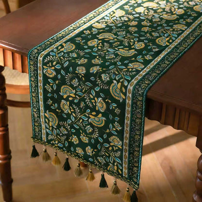 BowLift | European and American - Style Chenille Tablecloth