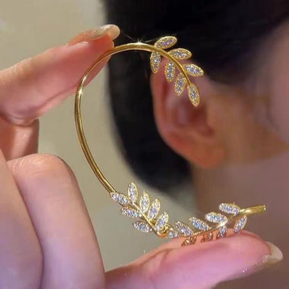 BowLift | Stylish adjustable earrings for an elegant look