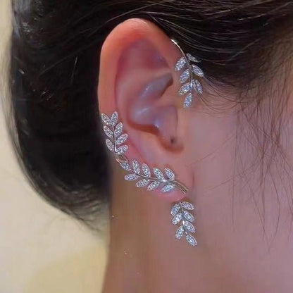 BowLift | Stylish adjustable earrings for an elegant look