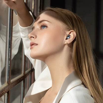 Skanto | Bluetooth Earbuds Wireless In-Ear Mini Headphones Calls