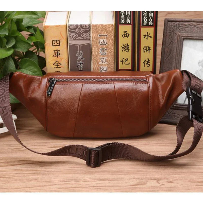 Skanto | Genuine Leather Fanny Pack | Large Capacity, Robust Design & Versatile for Travel and Outdoor Activities