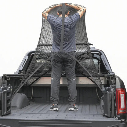 Elastic luggage net with robust carabiners