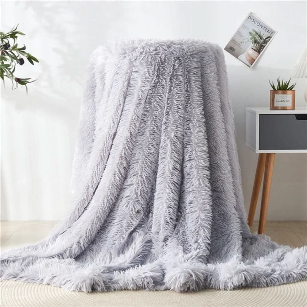 Skanto | Plush Faux Fur Throw with Silky Feel & Elegant Drape
