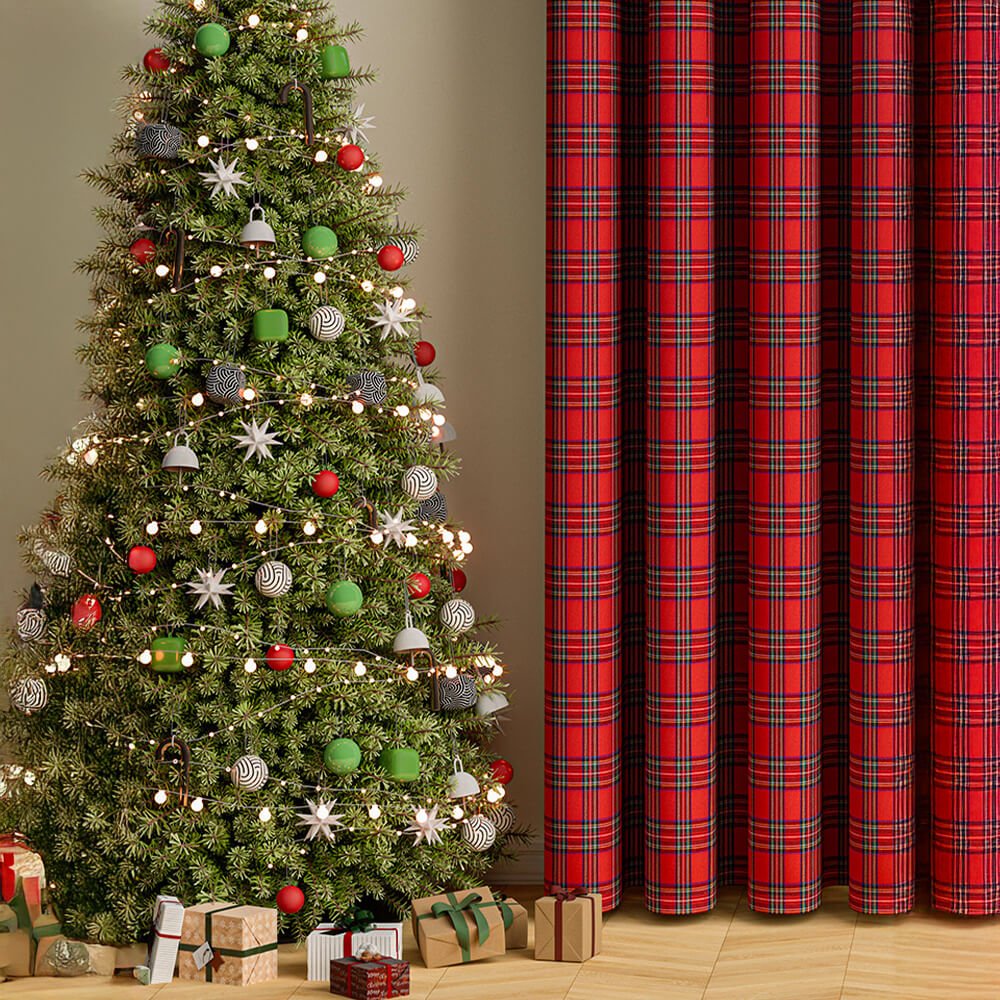 Skanto | Classic Plaid Curtains for Winter Comfort