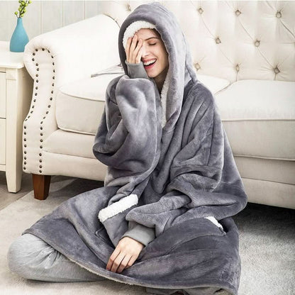 Skanto | Fleece Hoodie Blanket for Ultimate Comfort