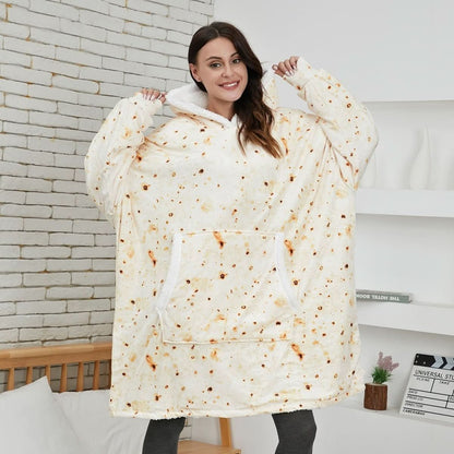 Skanto | Fleece Hoodie Blanket for Ultimate Comfort