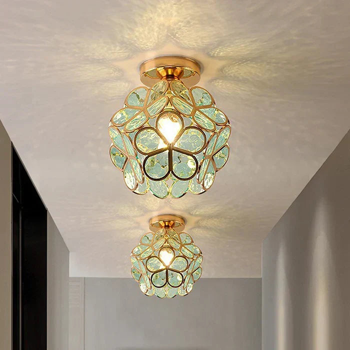 Skanto | Pendant lamp with petals