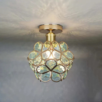 Skanto | Pendant lamp with petals
