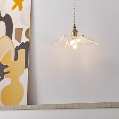 Skanto | Romantic Pendant Lamp with Flower-Shaped Glass Shade
