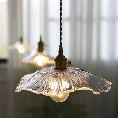 Skanto | Romantic Pendant Lamp with Flower-Shaped Glass Shade