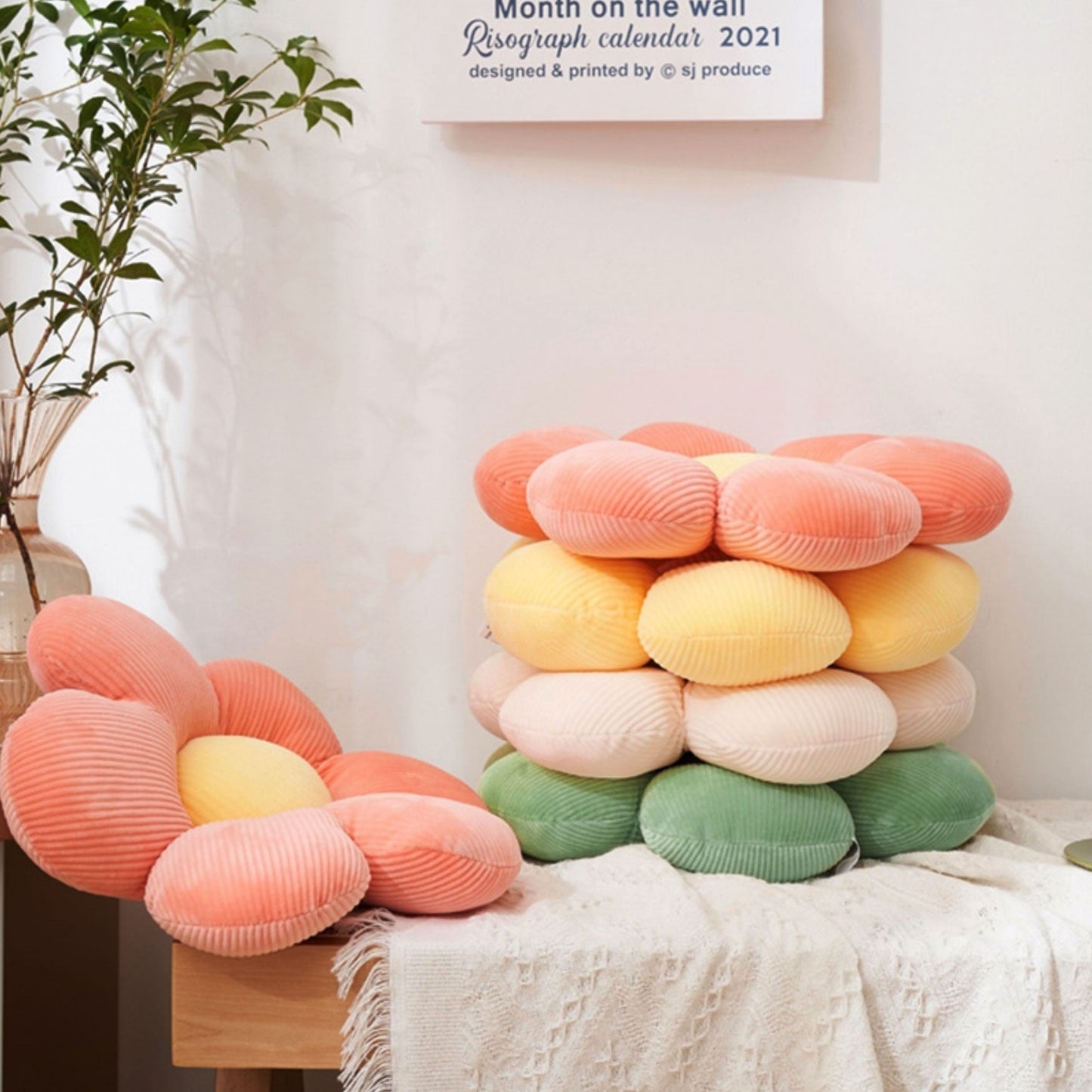 Skanto | Daisy Cushion