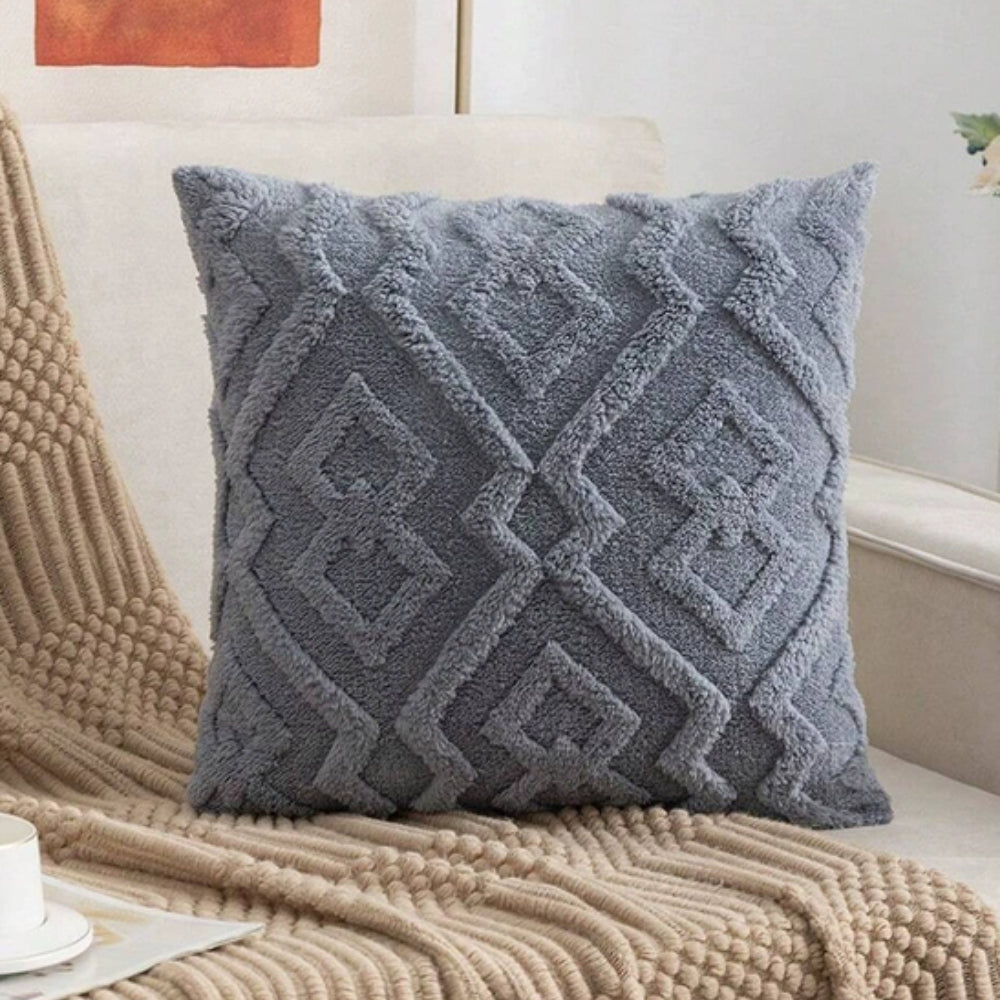 Skanto | Fuzzy Diamond Pattern Pillowcase