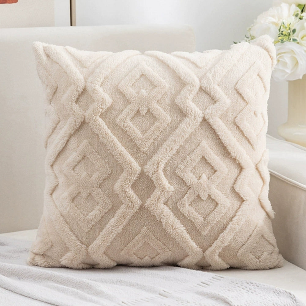 Skanto | Fuzzy Diamond Pattern Pillowcase