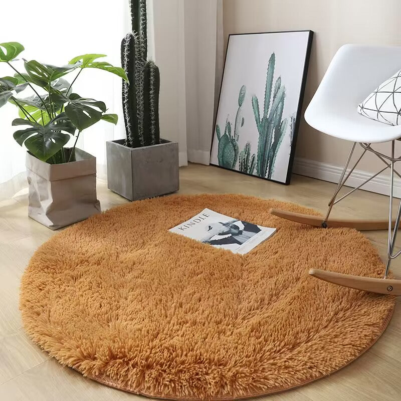 Cozy, soft, round rug