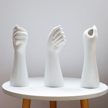 BowLift | Gibbar Vase