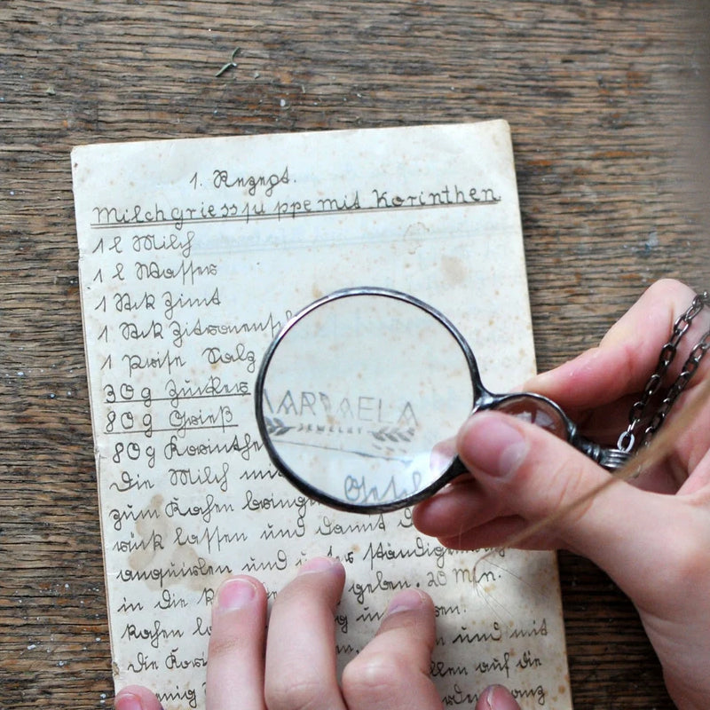 Skanto | Magnifying Necklace