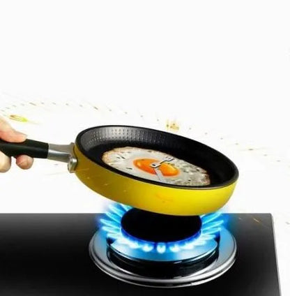 BowLift | Omelette Pot-Shaped Wall Clock