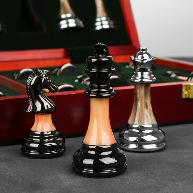 Skanto | Luxurious metal chess set with a large 45 cm wooden board