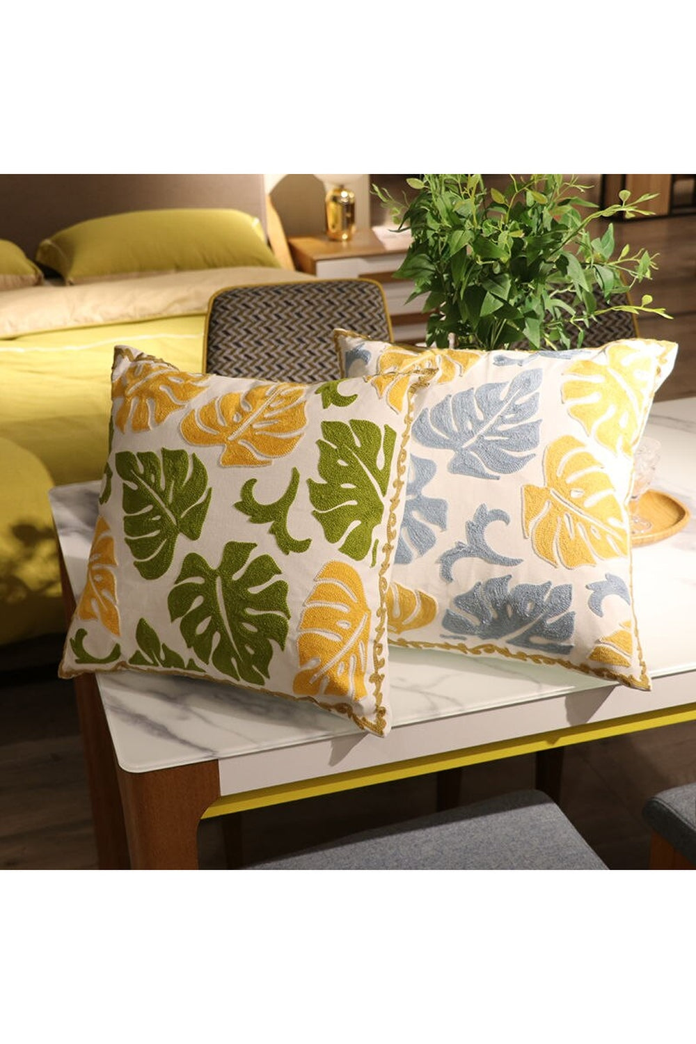 Flower Accent Pillow | Bowlift