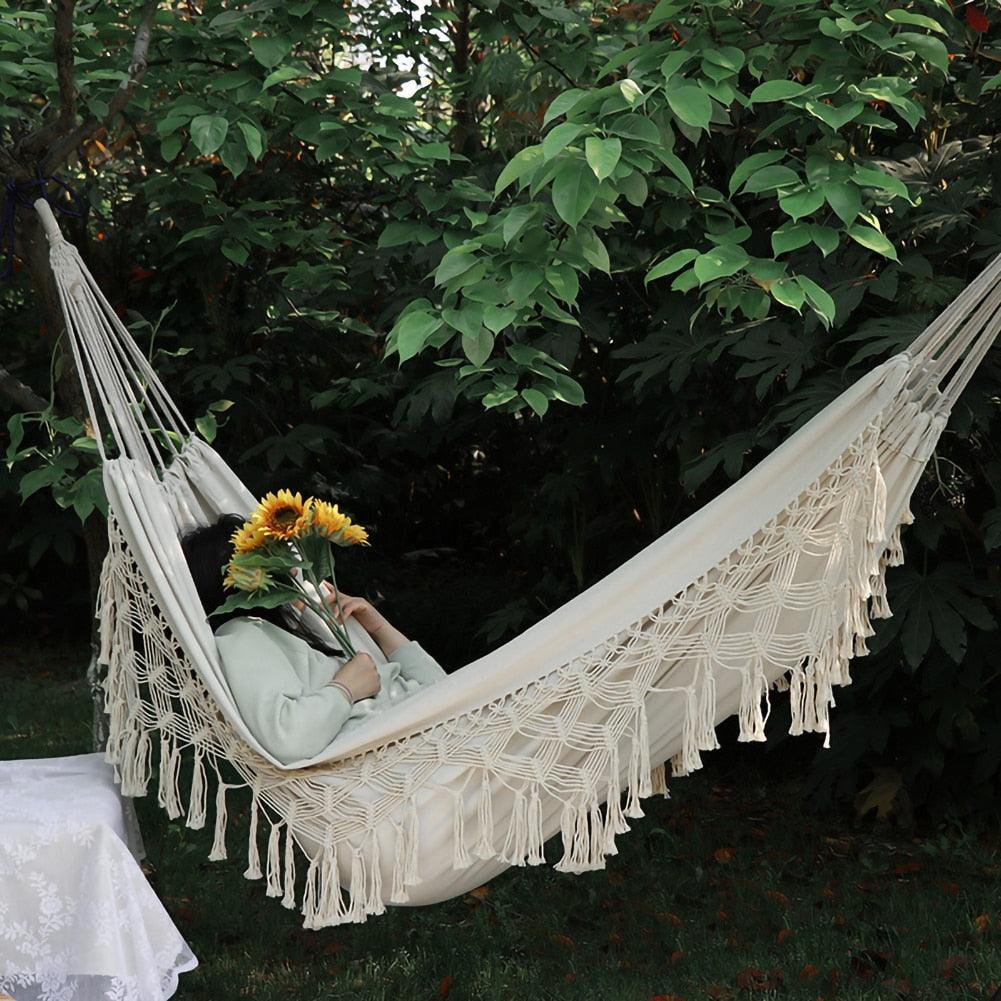 Skanto | Macrame Hammock