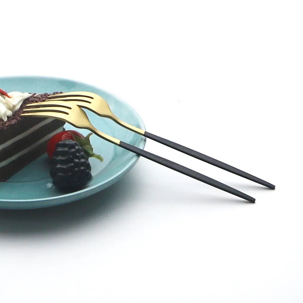 Skanto | High-Quality Stainless Steel Cutlery Set for 6 People - Elegant Cutlery Collection