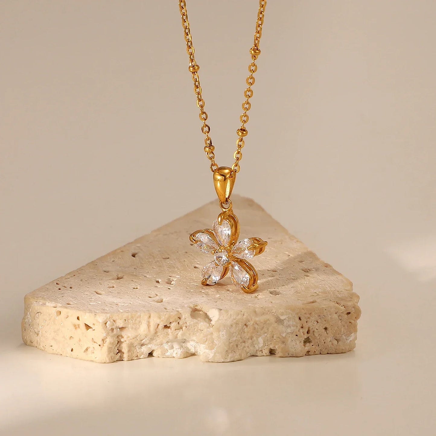 BowLift | 18k Diamond Five Petal Flower Necklace